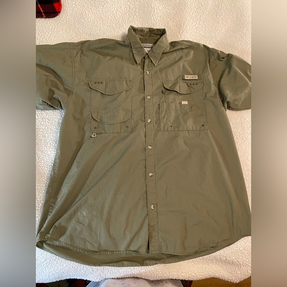 Columbia Sportswear Company Other - Columbia PFG Olive Green Men's Casual Button Down Shirt